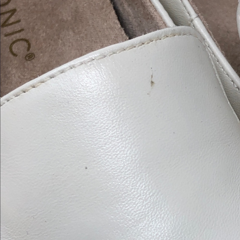 NEW Vionic Loafers Kensley Cream Leather Slip On Chunky Lug Soles Women’s Size 9 - Picture 10 of 16